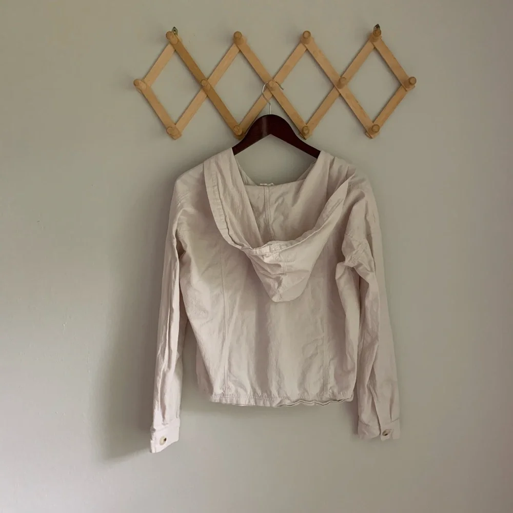 Lightweight Linen Jacket - Picture 6 of 6